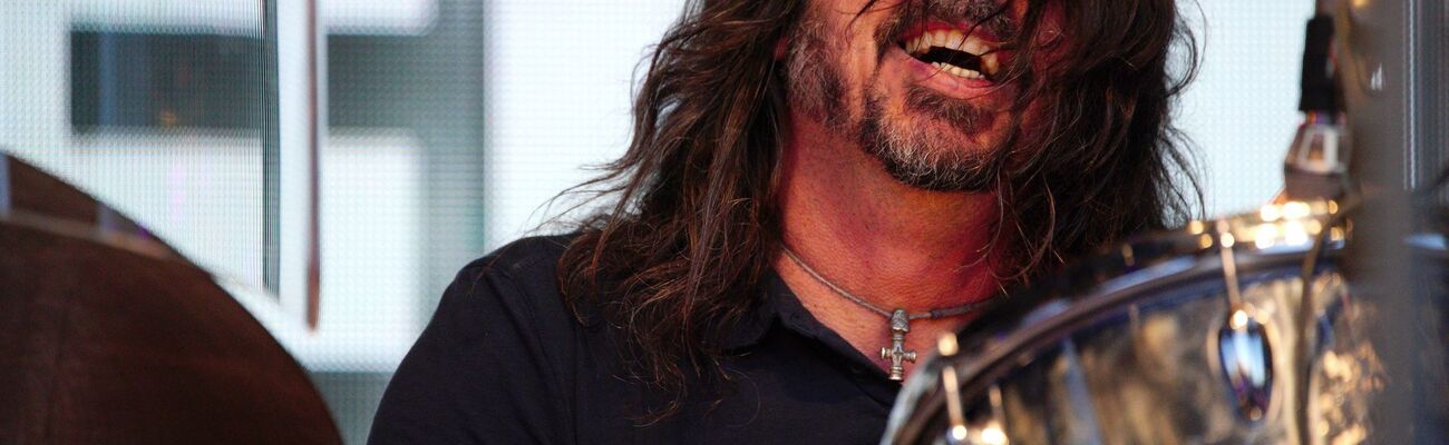 US-Rocker Dave Grohl gibt eine Affäre und ein uneheliches Kind bekannt. (Archivbild) , © Ben Birchall/PA Wire/dpa