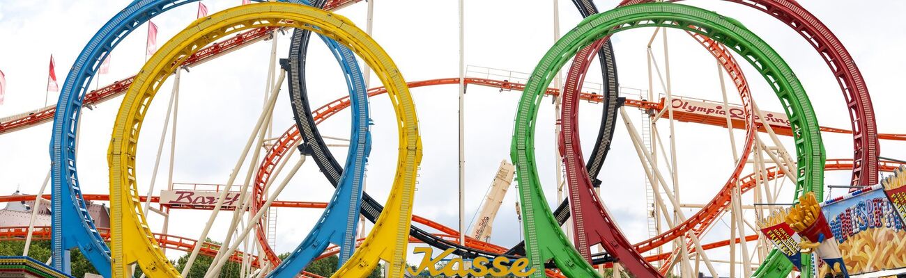 Beim Aufbau der legendären «Olympia Looping»-Achterbahn wurde ein Arbeiter tödlich verletzt., © Lennart Preiss/dpa