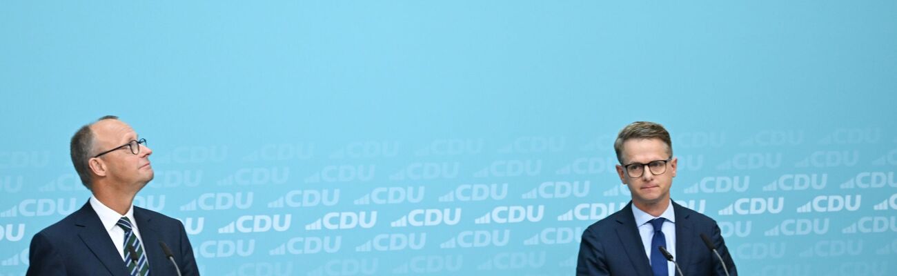 Die Führungsgremien von CDU und CSU haben die Kanzlerkandidatur von Merz einhellig bestätigt., © Sebastian Christoph Gollnow/dpa