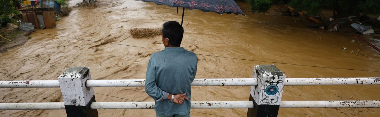 Nepal ist wegen seiner Gebirgslage und den großen Flüssen oft Naturkatastrophen ausgesetzt., © Sulav Shrestha/XinHua/dpa