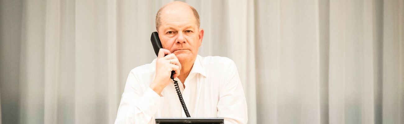 Die Mehrheit der Deutschen ist für ein Telefonat von Bundeskanzler Olaf Scholz (SPD) mit dem russischen Präsidenten Wladimir Putin. , © Steffen Kugler/Bundesregierung/dpa-Pool/dpa