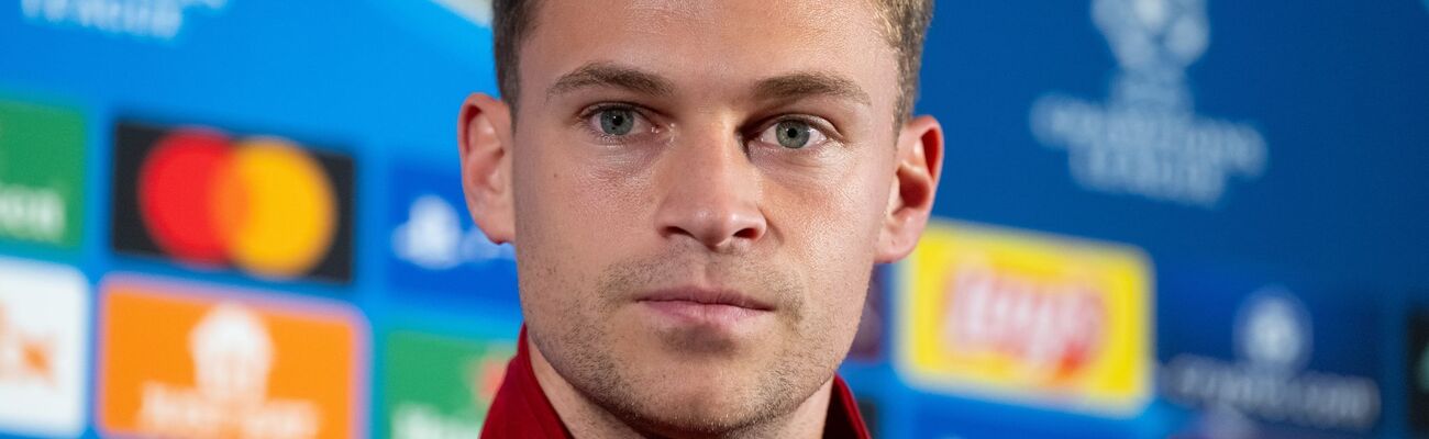 Bayern-Profi Joshua Kimmich wird immer wieder mit dem FC Barcelona in Verbindung gebracht. Auch bei der Pressekonferenz vorm Champions-League-Spiel gab es Fragen. , © Sven Hoppe/dpa