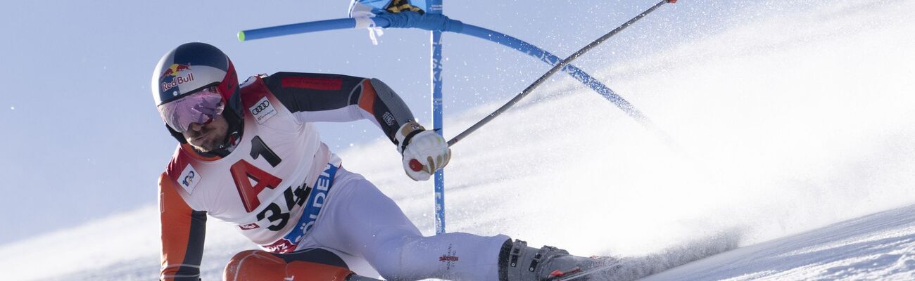 Marcel Hirscher feierte in Sölden sein Comeback im alpinen Ski-Weltcup., © Jean-Christophe Bott/KEYSTONE/dpa