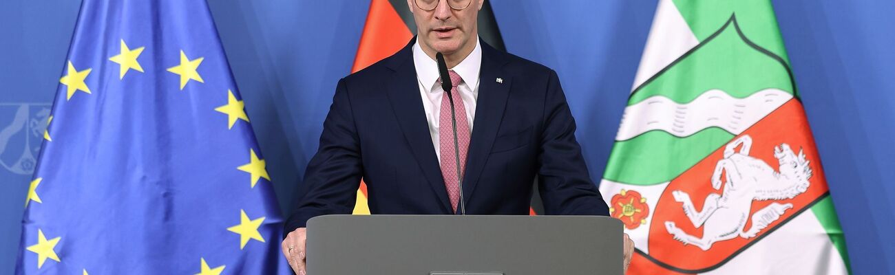 NRW-Ministerpräsident Hendrik Wüst will nach dem Ampel-Aus schnelle Neuwahlen., © David Young/dpa