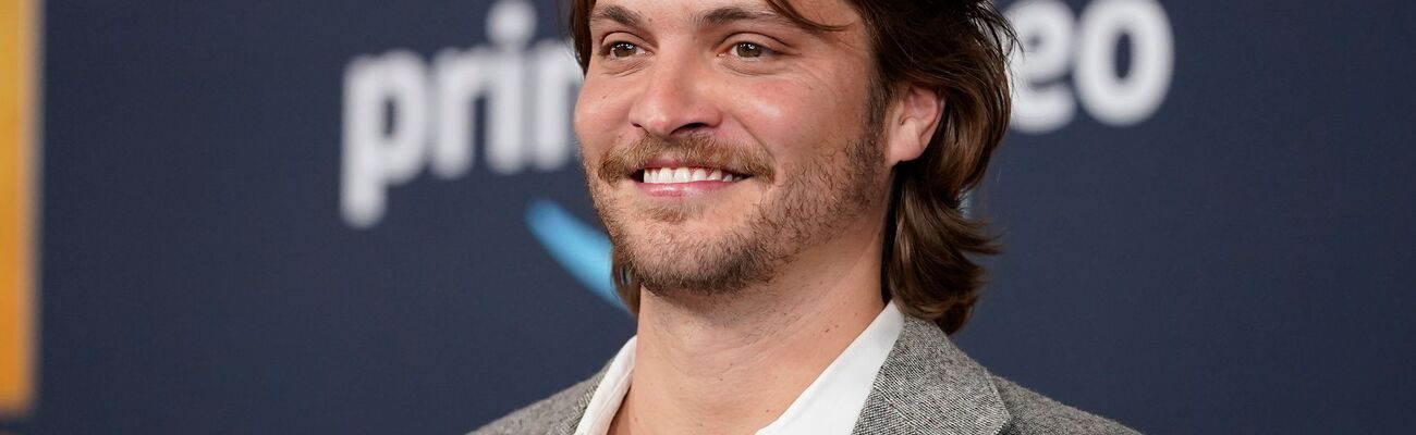 Luke Grimes wurde vor wenigen Wochen Vater eines Sohnes. (Archivbild), © Eric Jamison/AP/dpa