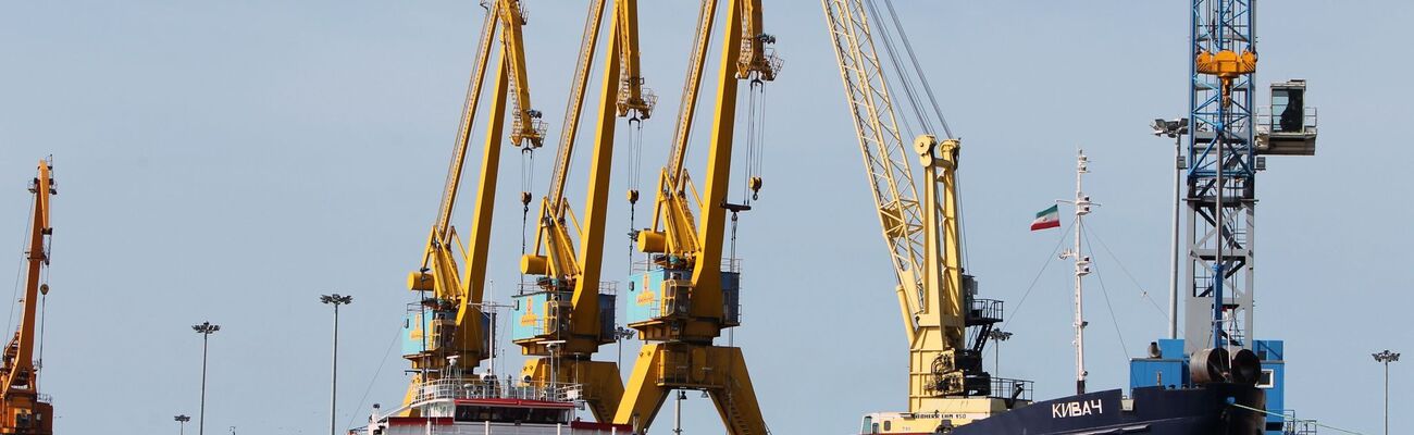 Betroffen von den neuen EU-Sanktionen: Der Hafen von Ansali. (Archivbild), © picture alliance / dpa