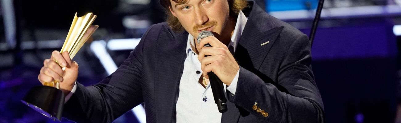 Morgan Wallen holt den CMA-Spitzenpreis, fehlt aber bei der Show. (Archivbild) , © Mark Humphrey/AP/dpa