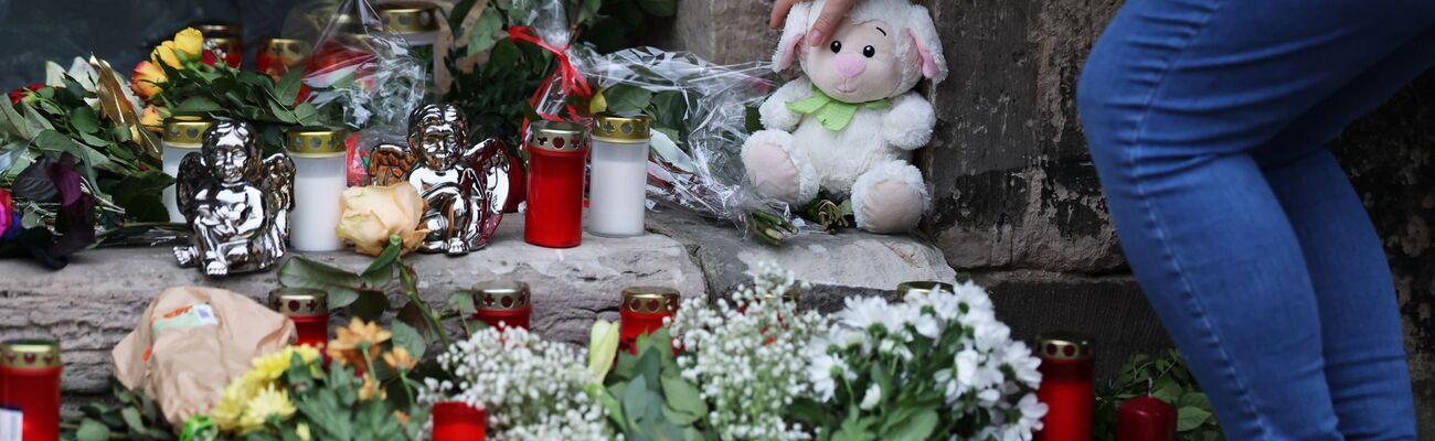 Nach der Todesfahrt in Magdeburg: Die Sicherheit der NRW-Weihnachtsmärkte steht im Fokus., © Jan Woitas/dpa