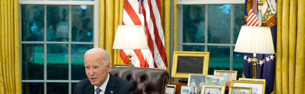 US-Präsident Joe Biden im Oval Office. (Archivbild), © Mark Schiefelbein/AP/dpa