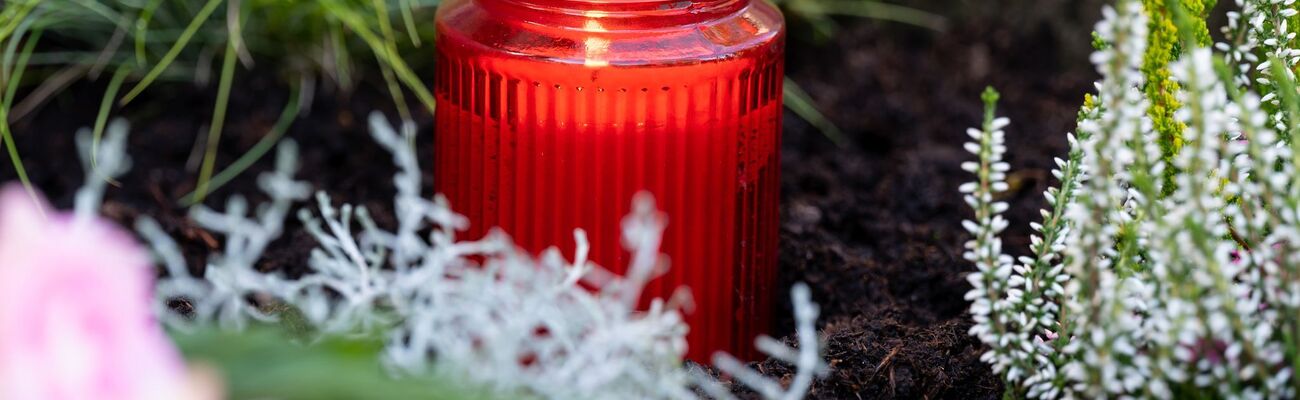 Die Weihnachtstage können für Trauernde sehr schwer werden. (Symbolbild) , © Sven Hoppe/dpa