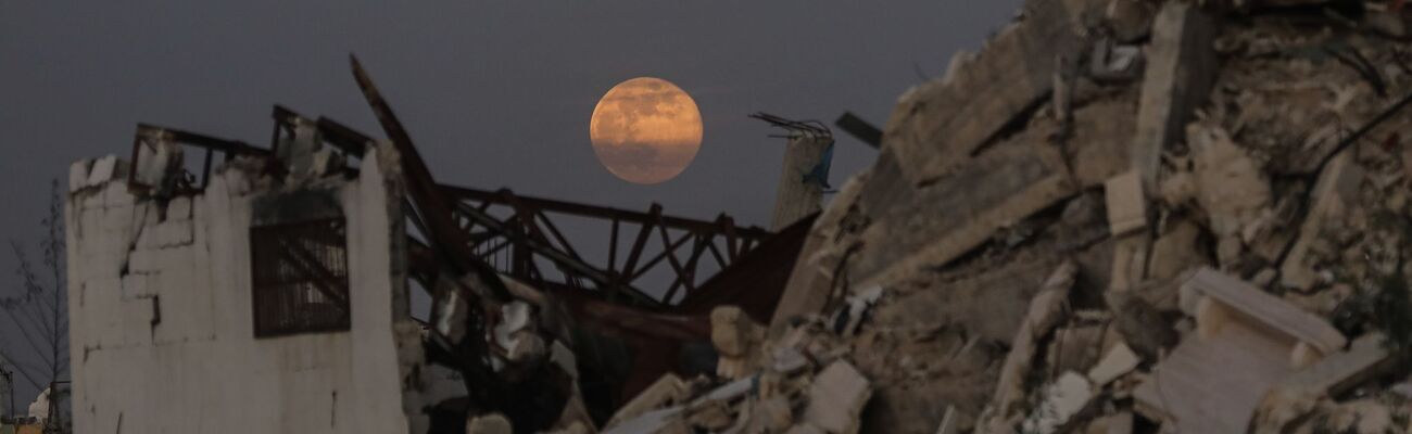 Der Krieg in Gaza geht auch zu Weihnachten weiter. (Archivbild), © Ali Hamad/APA Images via ZUMA Press Wire/dpa