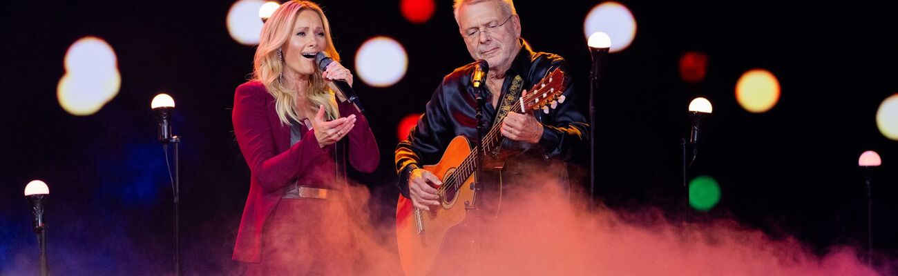 Sängerin Helene Fischer und Sänger Reinhard Mey., © Rolf Vennenbernd/dpa