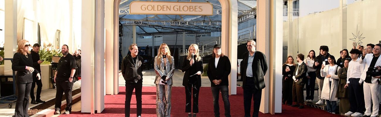 Der rote Teppich für die Golden-Globe-Gala ist ausgerollt., © Richard Shotwell/Invision/AP/dpa