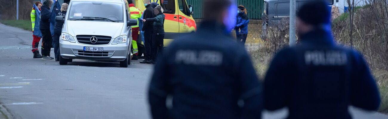 Der getötete Polizist war am Vormittag bei den länderübergreifenden Fahndungsmaßnahmen im Einsatz. , © Robert Michael/dpa