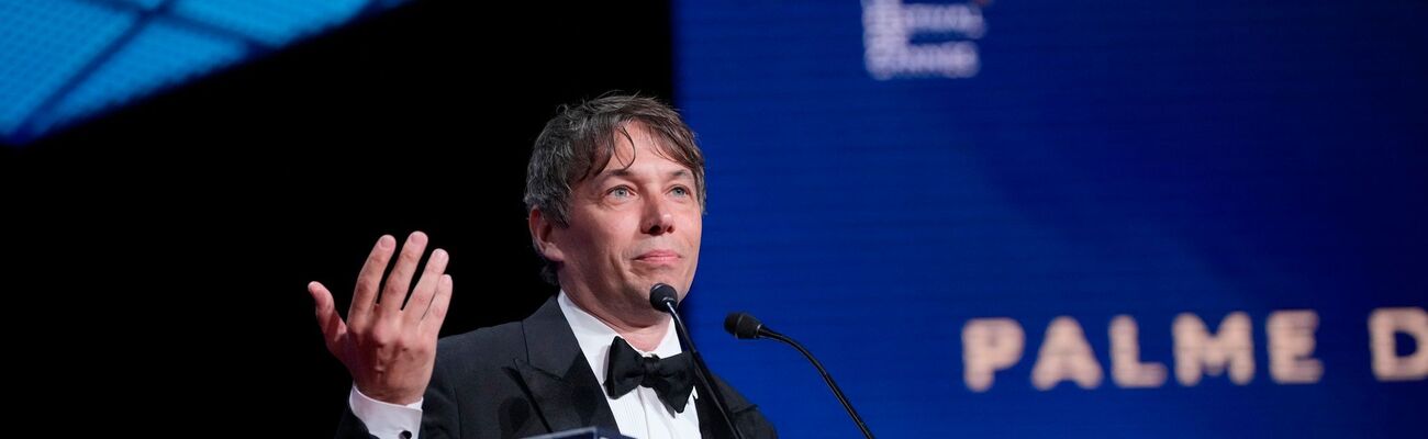 Sean Baker, Regisseur und Drehbuchautor von «Anora», in Cannes (Archivbild). , © Andreea Alexandru/Invision/AP/dpa