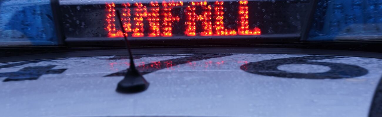 Ein Rettungssanitäter ist beim Einsatz verletzt worden (Archivbild). , © Marcus Brandt/dpa