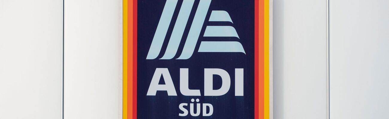 Aldi Süd darf aufgrund einer Entscheidung des Landgerichts Köln seine Dubai-Schokolade nicht mehr verkaufen - vorerst. (Symbolbild), © Andreas Arnold/dpa