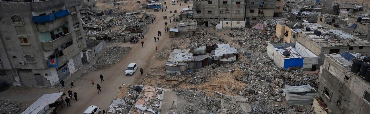 In den Süden des Gazastreifens vertriebene Palästinenser sollen in wenigen Tagen in den zerstörten Norden zurückkehren können. (Symbolbild), © Abdel Kareem Hana/AP/dpa