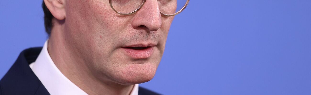 NRW-Ministerpräsident Hendrik Wüst (CDU) hat in seiner ersten Pressekonferenz im neuen Jahr die Leitlinien der Landespolitik vorgestellt., © David Young/dpa