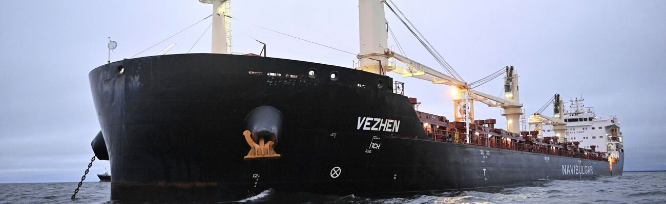 Unter Verdacht: das Frachtschiff «Vezhen»., © Johan Nilsson/TT News Agency/AP/dpa