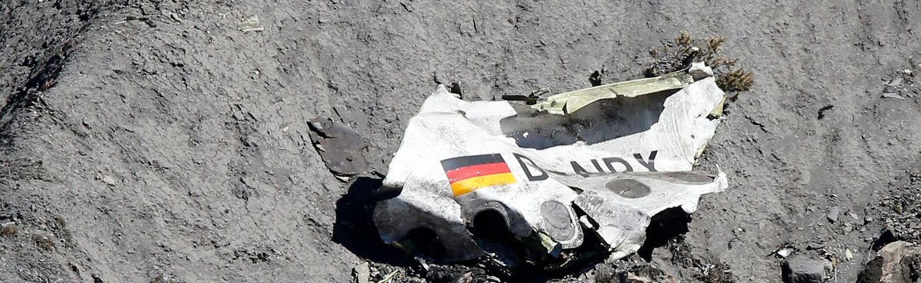 Nur noch Trümmer blieben von einem Germanwings-Flug nach Düsseldorf. (Archivbild), © Sebastien Nogier/EPA/dpa