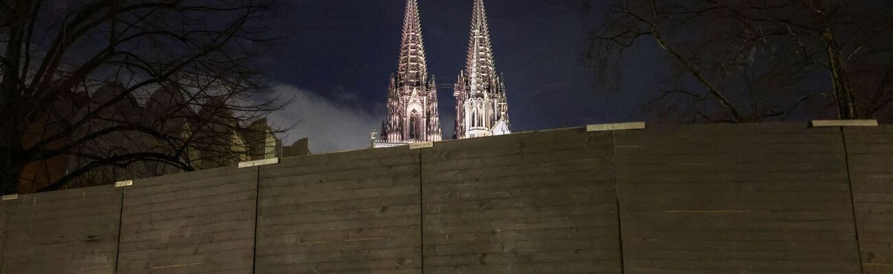 Ein Gerichtsentscheid zur zivilrechtlichen Haftung von Missbrauchstaten könnte für die Kirche teuer werden., © Oliver Berg/dpa