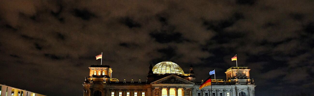 Im Bundestag stehen heute zwei Anträge der CDU/CSU-Fraktion zur Wende in der Migrationspolitik zur Abstimmung. , © Paul Zinken/dpa