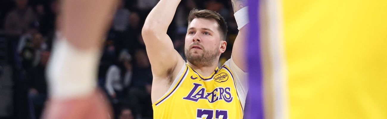 Muss bei den Lakers erst noch richtig ankommen: NBA-Star Luka Doncic., © Rob Gray/AP/dpa