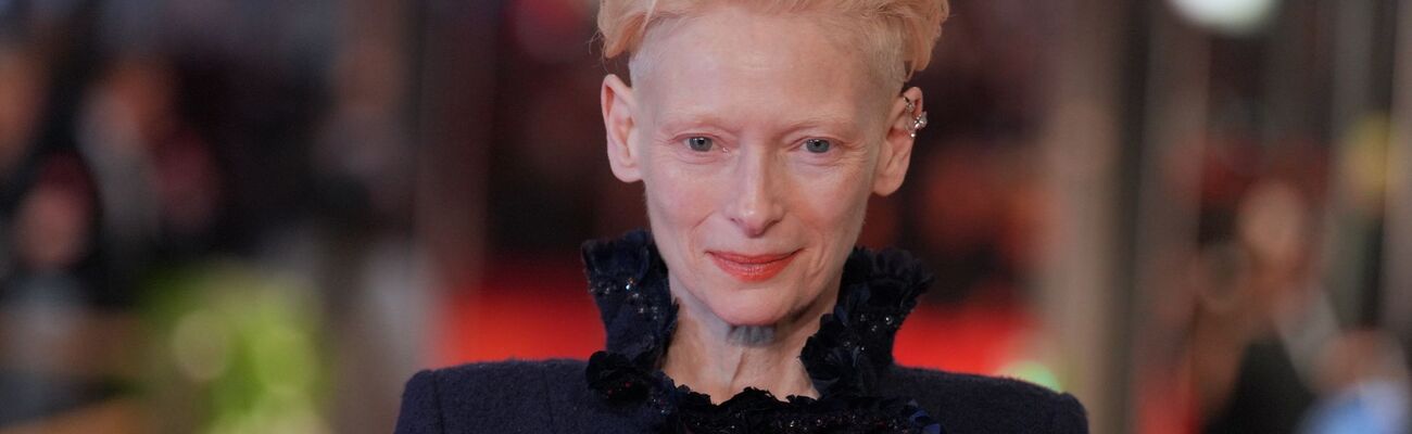 Tilda Swinton wird dieses Jahr mit dem Goldenen Ehrenbären der Berlinale geehrt. , © Soeren Stache/dpa