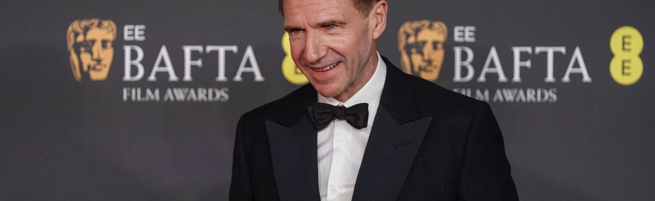 Das Drama «Konklave» erhielt vier Preise. Hauptdarsteller Ralph Fiennes ging allerdings leer aus., © Joel C Ryan/Invision/AP/dpa