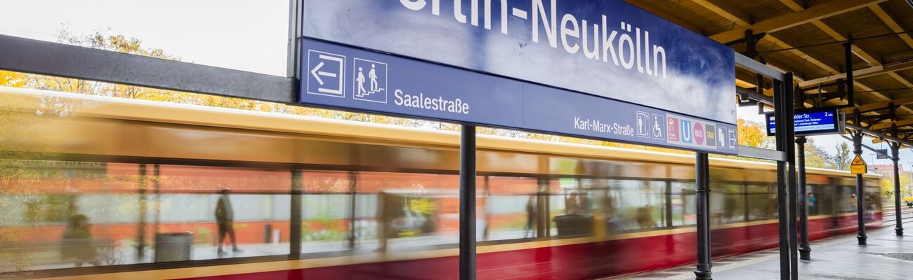 Die Kontrolle fand im Oktober am S-Bahnhof Neukölln statt. (Archivbild), © Christoph Soeder/dpa