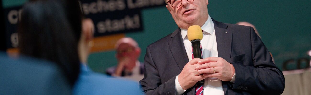 Der ehemalige oberste Verfassungsschützer Thomas Haldenwang ist bei der Bundestagswahl als Direktkandidat in Wuppertal angetreten (Archivbild), © Henning Kaiser/dpa