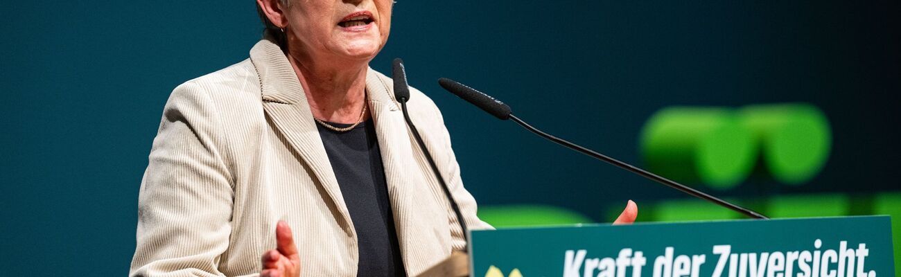 Britta Haßelmann zieht voraussichtlich über die Landesliste in den Bundestag ein. (Archivbild), © Guido Kirchner/dpa