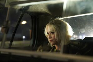 Dakota Johnson als Girlie in einer Szene des Kinofilms «Daddio - Eine Nacht in New York»., © -/Leonine/dpa