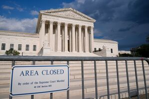 Das Urteil des Supreme Court gilt schon jetzt als historisch. , © Susan Walsh/AP/dpa