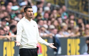 Nicht zufrieden mit dem 0:0 in Bremen: Dortmunds neuer Trainer Nuri Sahin., © Carmen Jaspersen/dpa