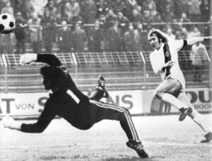 Günter Netzer war als Spieler für seine Eleganz bekannt., © dpa