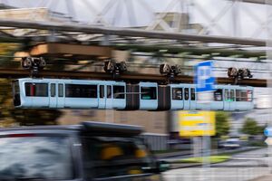 Der «Marco Polo Trendguide 2025» empfiehlt aber auch die Fahrt mit der bekannten Schwebebahn., © Rolf Vennenbernd/dpa