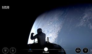 Dieses Bild aus einem SpaceX-Video zeigt den Beginn des Weltraumspaziergangs., © Uncredited/SpaceX/AP/dpa