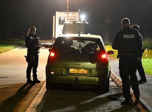 Innenministerin Faeser will mit den Kontrollen illegale Migration eindämmen., © Roberto Pfeil/dpa