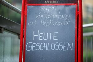 Viele Gastronomiebetriebe müssen wegen der Vorbereitungen aufs Hochwasser geschlossen bleiben., © Jan Woitas/dpa