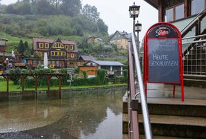 Viele Gastronomiebetriebe müssen wegen der Vorbereitungen aufs Hochwasser geschlossen bleiben., © Jan Woitas/dpa