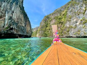 Auch die herrlichen Nachbarbuchten der Maya Bay werden regelmäßig geschlossen. (Archivbild), © Carola Frentzen/dpa