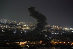 Erneut wird auch die Hauptstadt Beirut zum Ziel., © Bilal Hussein/AP/dpa