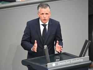 Der Parlamentarische Geschäftsführer der Unionsfraktion, Thorsten Frei (CDU), hält nichts davon, einen Antrag für ein Verbot der AfD zu stellen. (Archivbild), © Philip Dulian/dpa