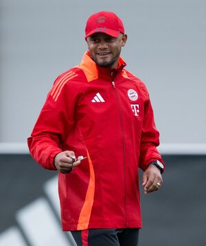 Vincent Kompany wird von Hansi Flick für seine Arbeit in München gelobt., © Sven Hoppe/dpa