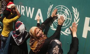 Das UN-Palästinenserhilfswerk UNRWA ist künftig in Israel verboten., © Ashraf Amra/APA Images via ZUMA Wire/dpa