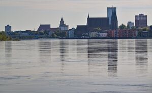 Hochwasser im Herbst in Frankfurt (Oder). (Archivbild), © Patrick Pleul/dpa