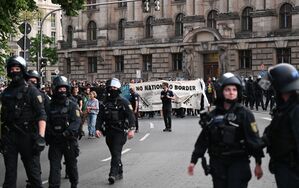 In Leipzig hatte es nach der Urteilsverkündung Solidaritätskundgebungen für Lina E. gegeben. (Archivfoto), © Hendrik Schmidt/dpa