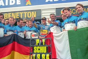 Ein Triumph des T-Shirt-Herstellers Benetton über die großen Teams der Formel 1., © Harry Melchert/dpa